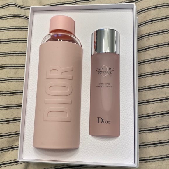 Dior Skincare Dior Gift Set Bundle Dior Water Bottle Intensive